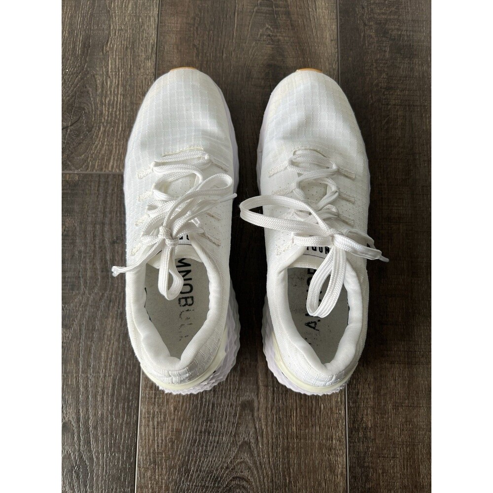 Nobull Allday Ripstop Runner Unisex M6 W7.5 Workout Gym Shoes White Gum - Picture 2 of 9